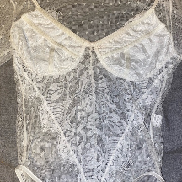 White mesh bodysuit - Picture 2 of 4